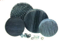 ���y����